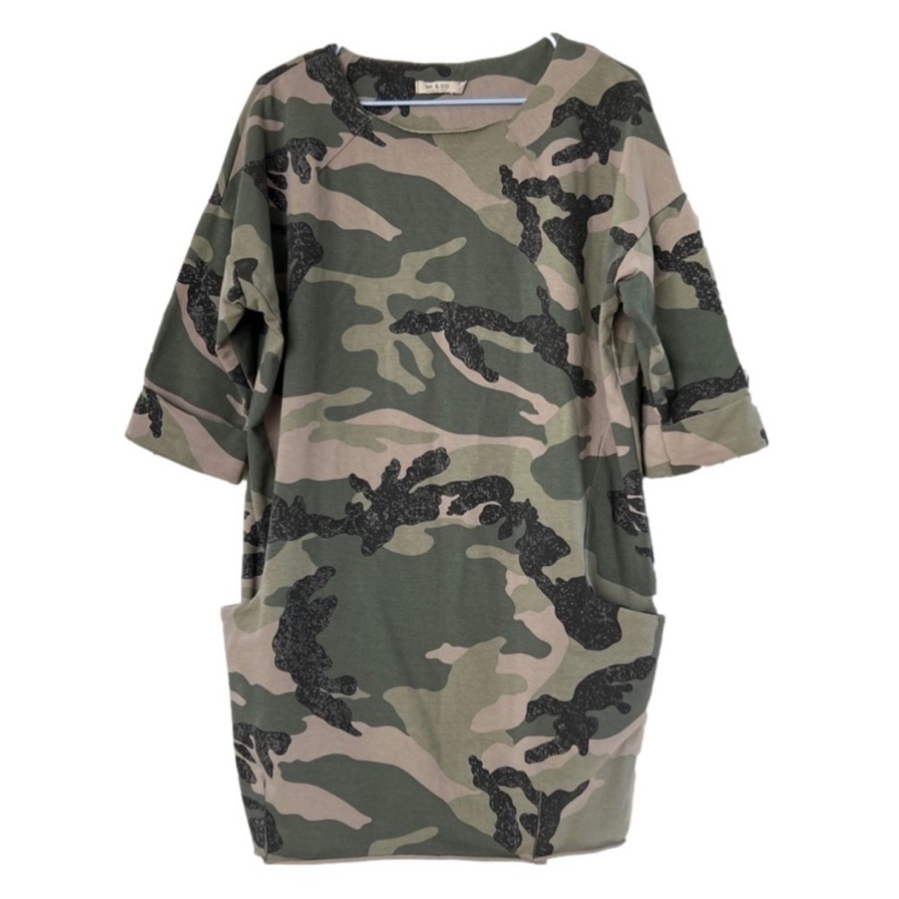 Army sparkly shirt. Has pockets